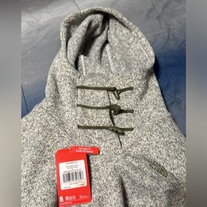 The Northface women’s sweater